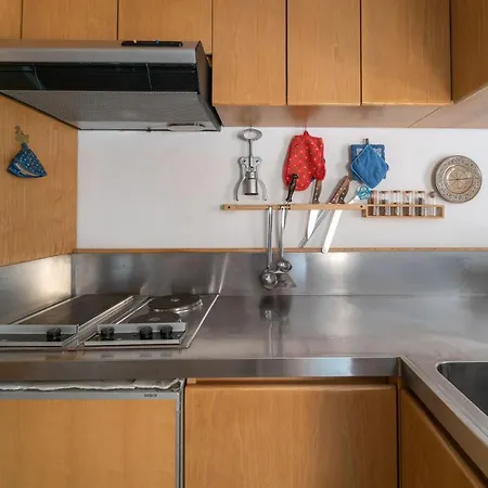 Apartment Mandron Charming And Central