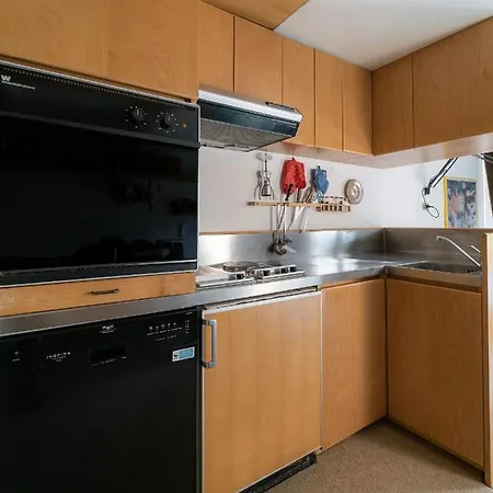 Apartment Mandron Charming And Central *